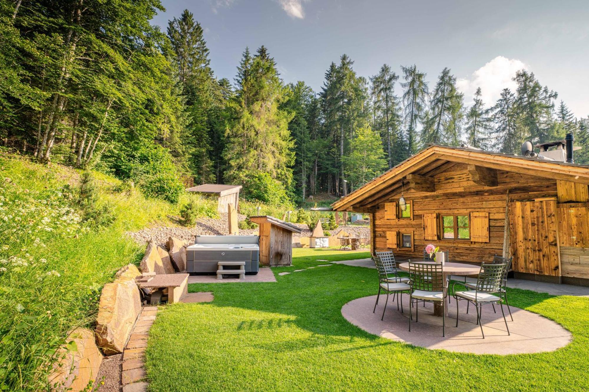 La Mendola Alm-chalet Villa Esterno foto